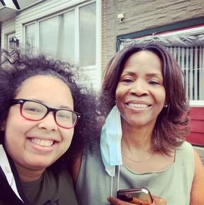 Meet your Posher, Jennifer